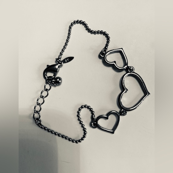 Jewelry - 3 Hearts Bracelet